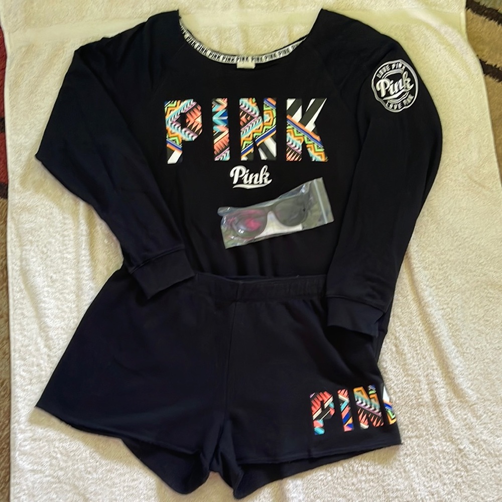 PINK 🐕 Outfit